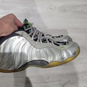 Nike Silver Foamposite Men's Shoes Size 13